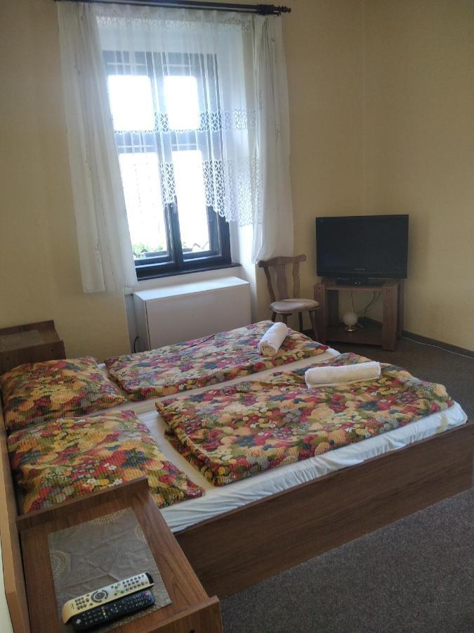 Penzion U Jezu Dobronice Exterior foto